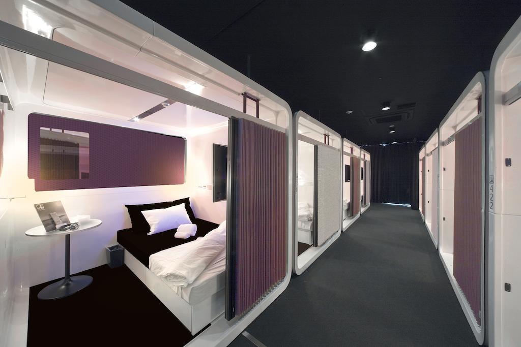 First Cabin Hakata Fukuoka  Bagian luar foto