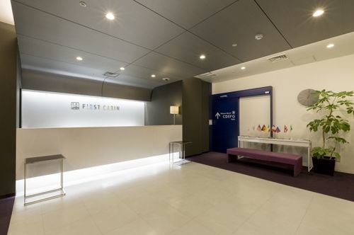 First Cabin Hakata Hotel Fukuoka  Bagian luar foto